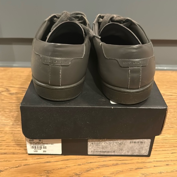 SAINT LAURENT SL/01 Men’s Dark Gray LEATHER LOW-TOP Sneakers Shoes - Picture 6 of 6